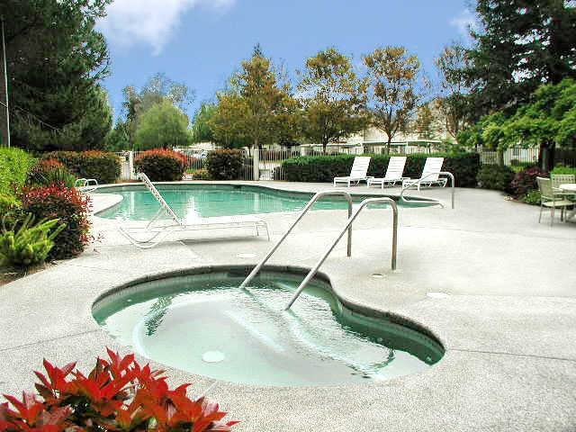 Lake Ridge Apartments 4092 N Chestnut Diagonal, Fresno, CA 93727 Zumper