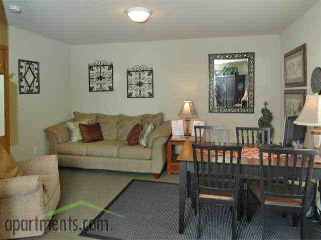 Hawks Ridge Apartments - Photo 3 of 17