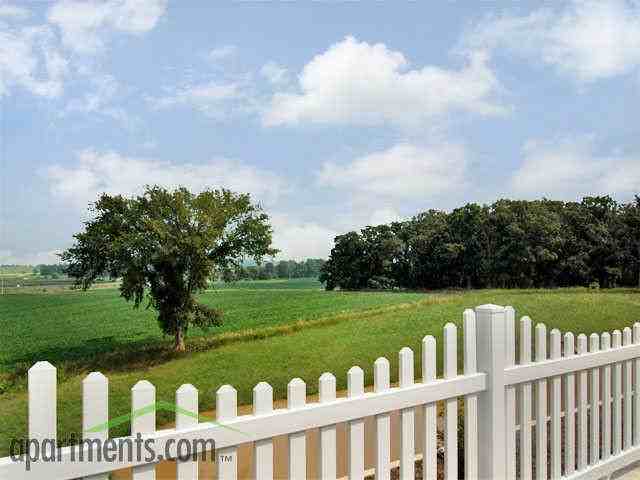 Hawks Ridge Apartments - Photo 2 of 17