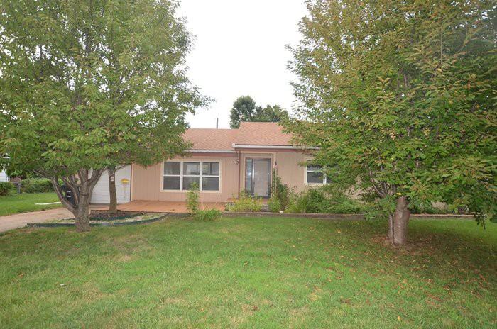 403 Shawn Drive - Photo 2 of 22