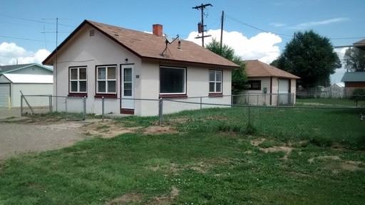 212 Mulberry St - Photo 3 of 10