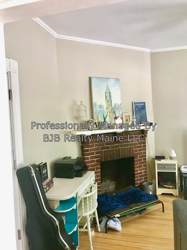 223 Woodford St. - Photo 2 of 10