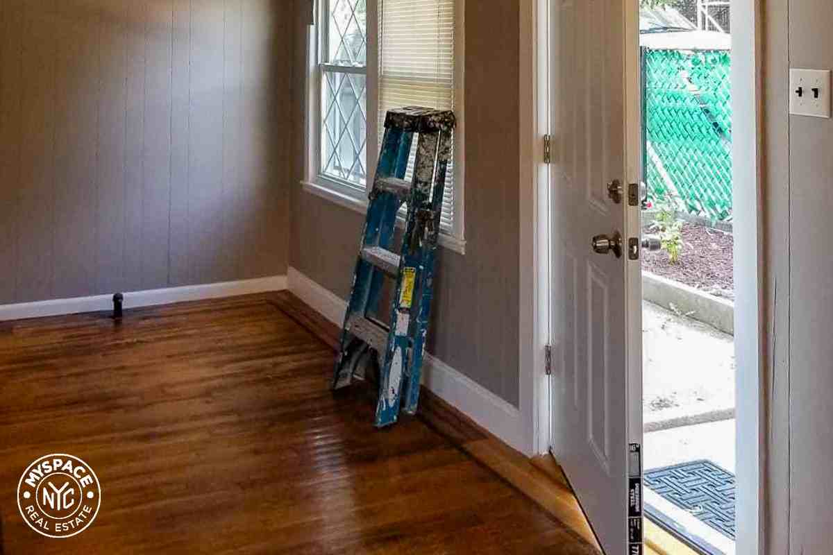 2951 Brighton 7th St - Photo 3 of 9