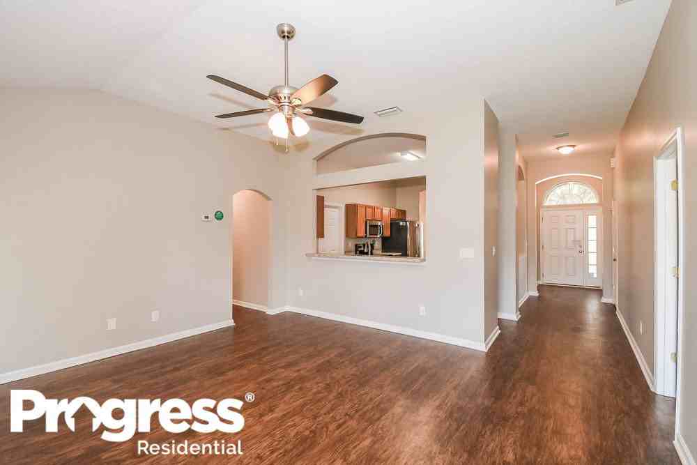 10591 Napoleon Ct - Photo 3 of 16