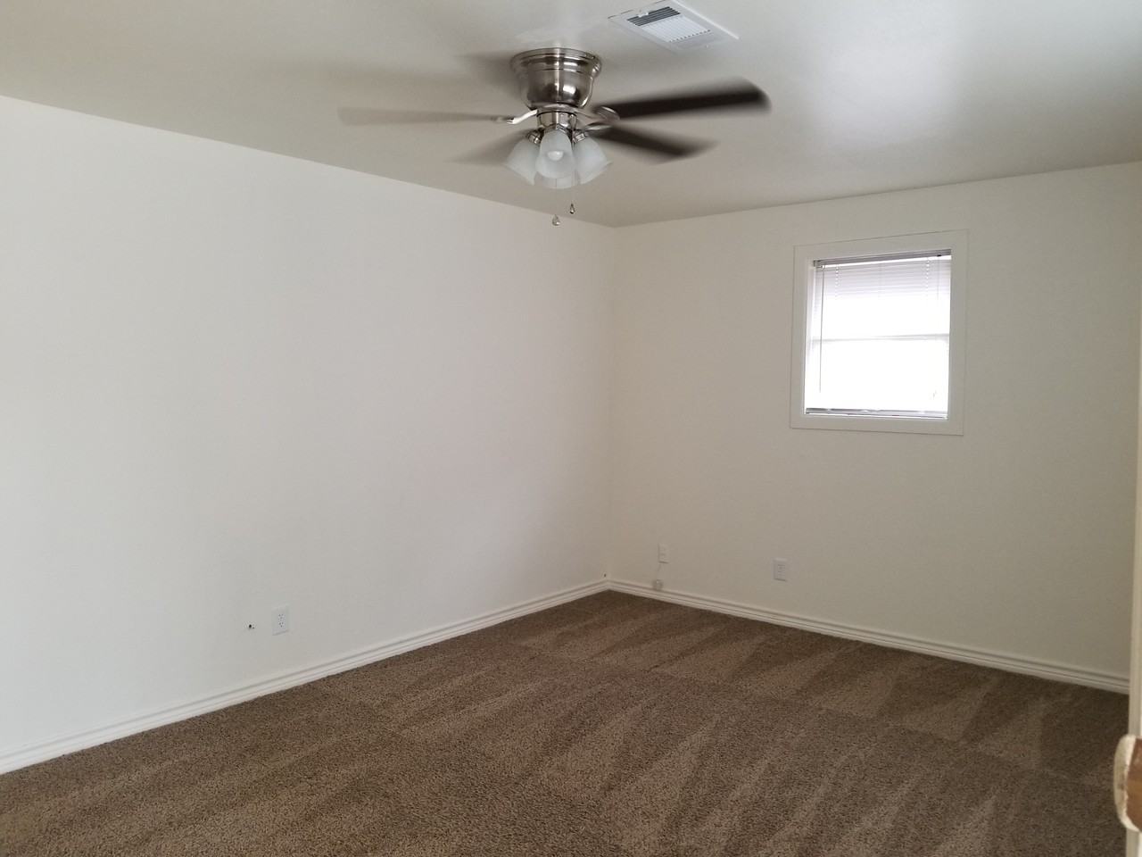 3623 Avenue E - Photo 2 of 8