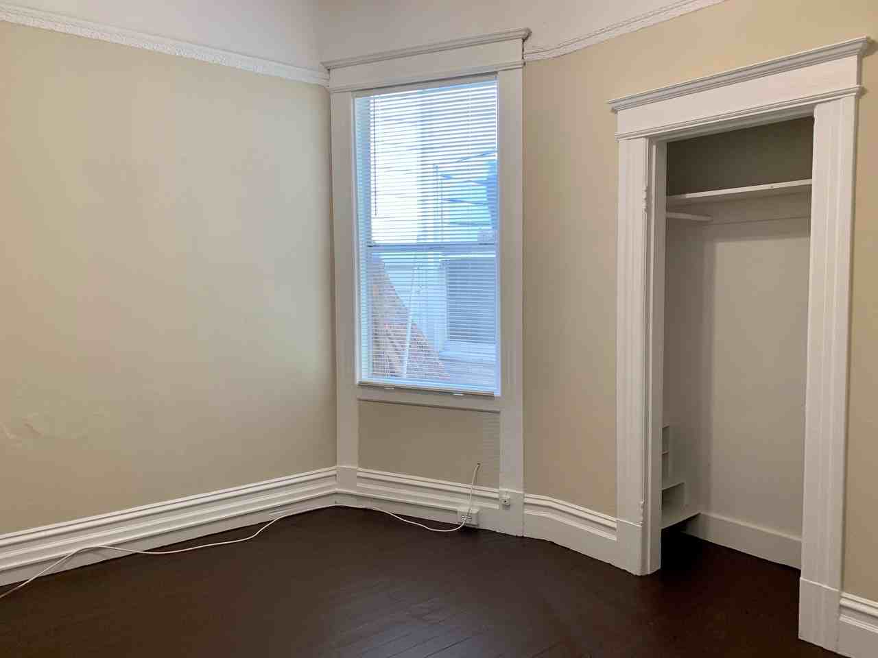 137 Jasper Place - Photo 3 of 7