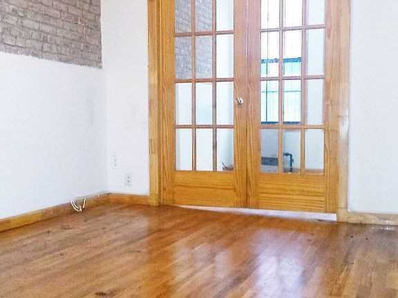 27 Evans Ave - Photo 3 of 10