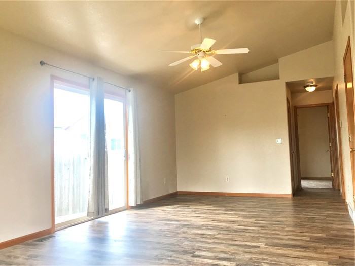 635 Alpine Avenue - Photo 3 of 27