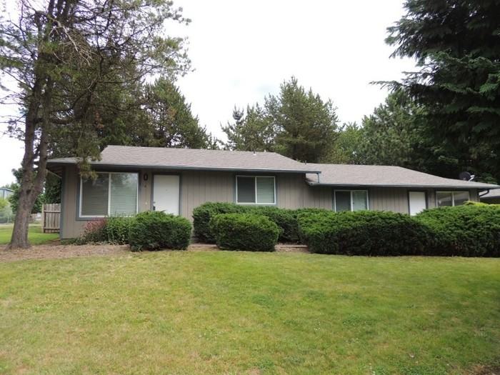 126 Southwest Edgefield Court