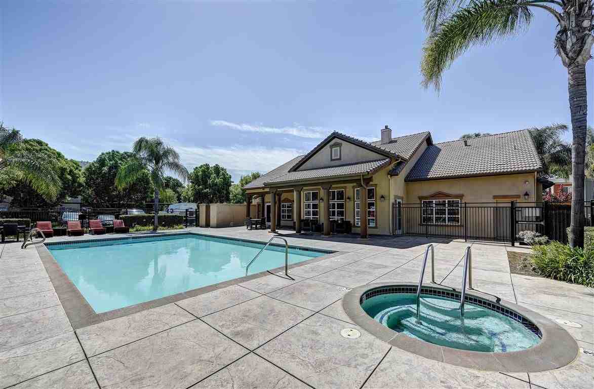 Capitol Place - Photo 6 of 19