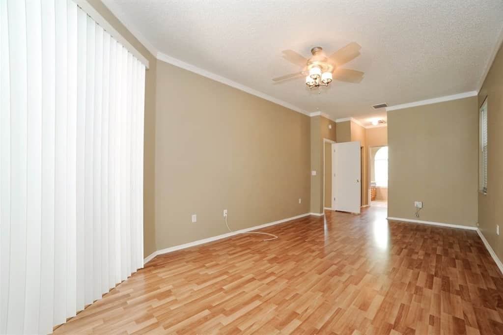 11546 Glenmont Dr - Photo 3 of 23