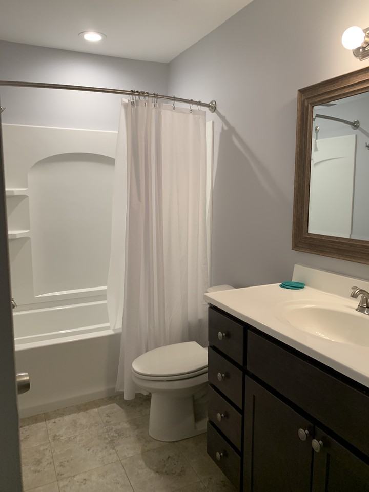 15 Colonial Square Dr - Photo 3 of 24