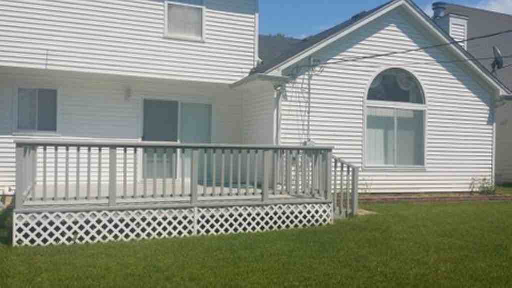 3129 Frankton - Photo 2 of 21