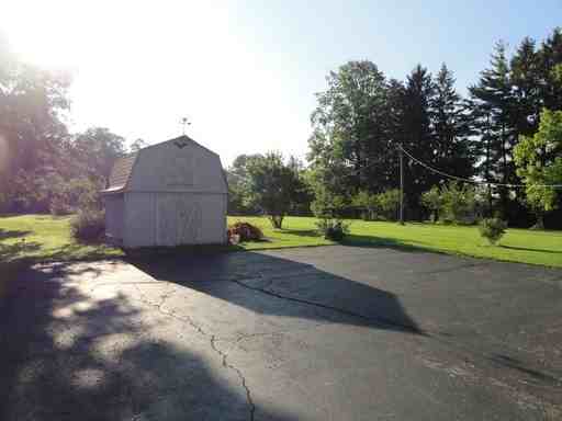 835 N Edmondson Ave - Photo 3 of 12