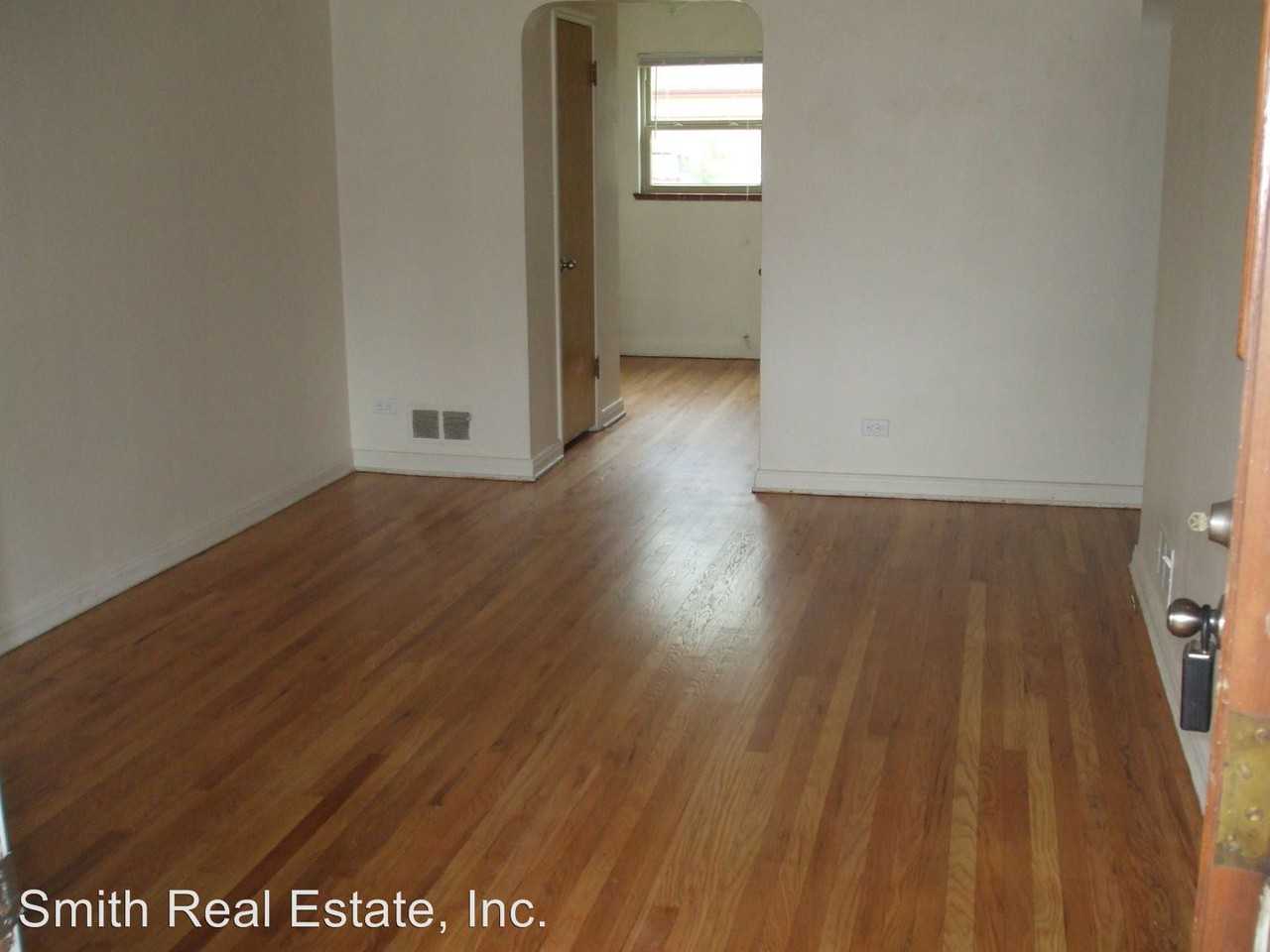 1506 S Lincoln St - Photo 2 of 10