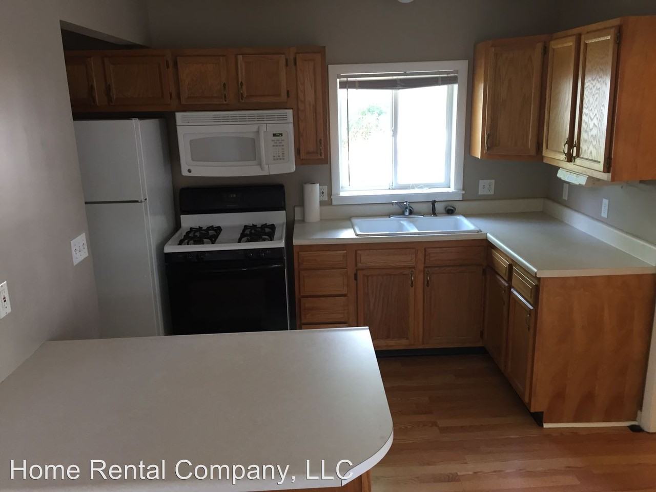 977 Frederick Ave Nw - Photo 2 of 14
