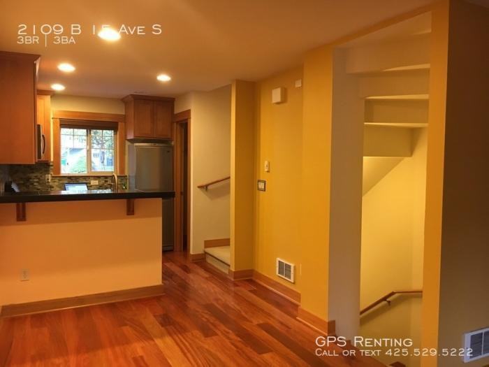 2109 B 15 Ave S - Photo 2 of 17