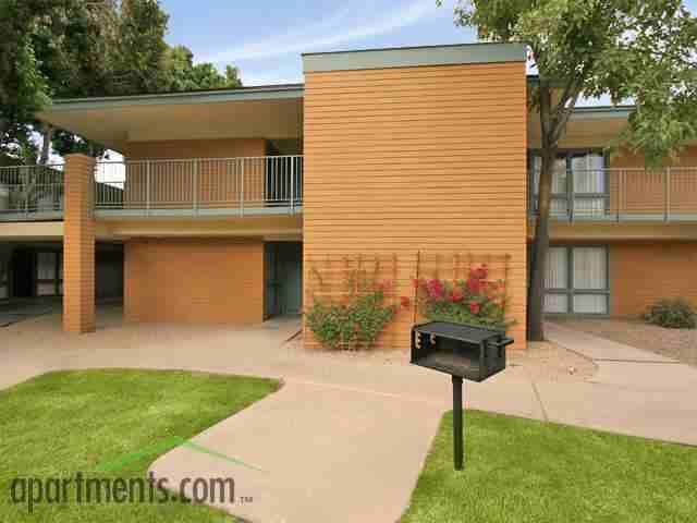 201 West Apartments - Photo 2 of 12