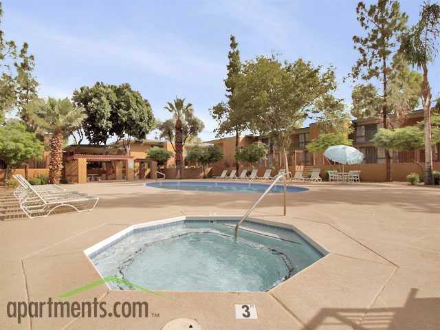 201 West Apartments - Photo 3 of 12