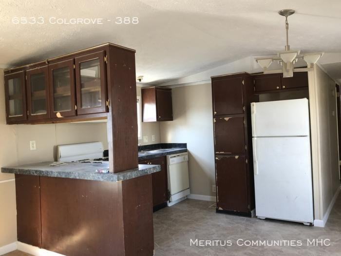 6533 Colgrove - Photo 2 of 10