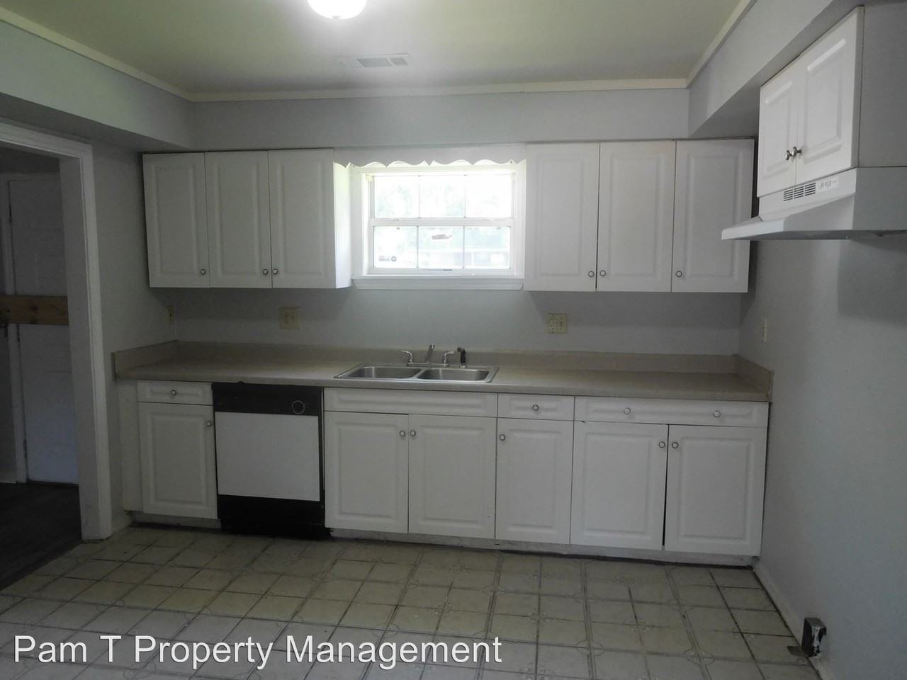 1804 Delesseps Ave - Photo 2 of 8