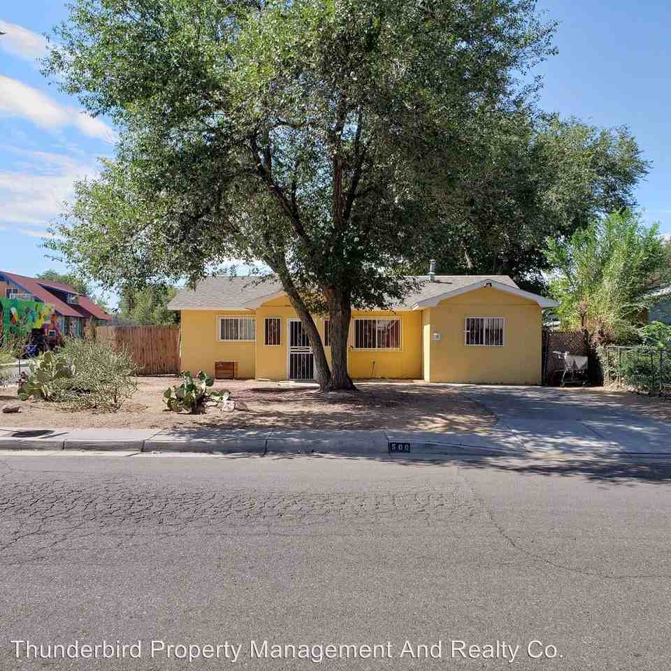 500 Hazeldine Ave. Sw - Photo 3 of 10