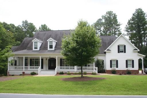 2181 Club Dr - Photo 2 of 14