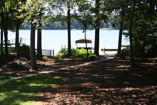 135 Misty Ln - Photo 3 of 9