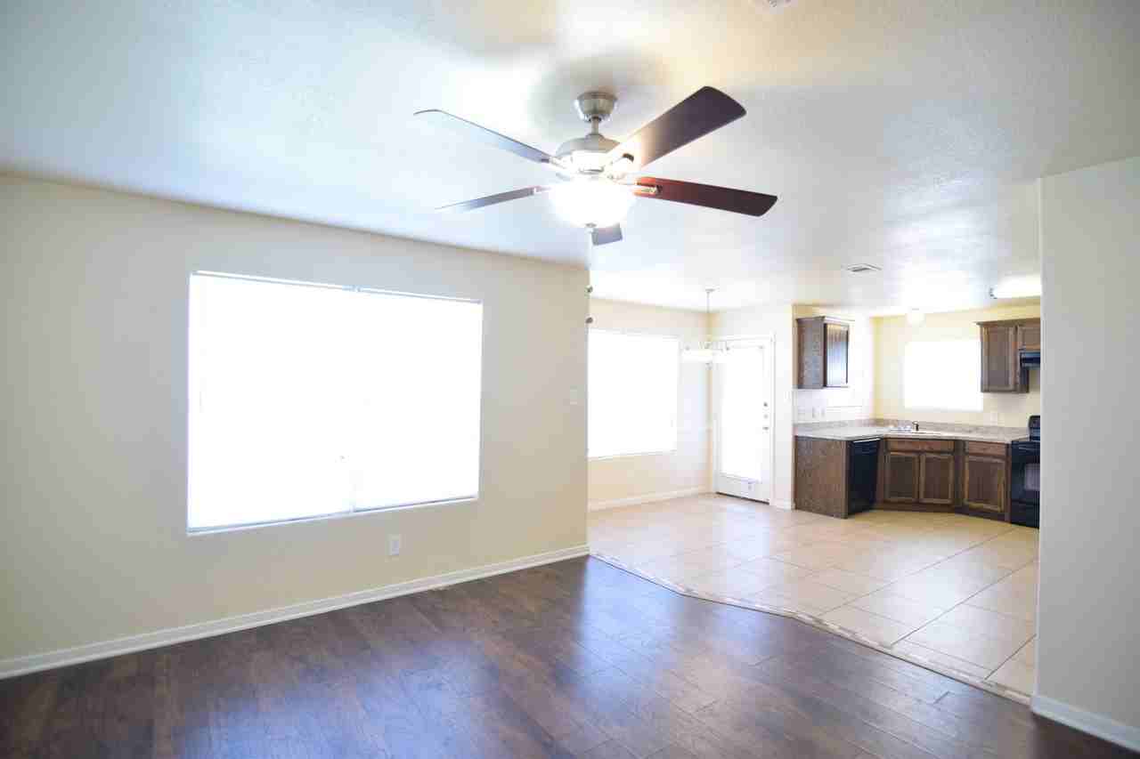 3401 Regency Dr - Photo 6 of 14