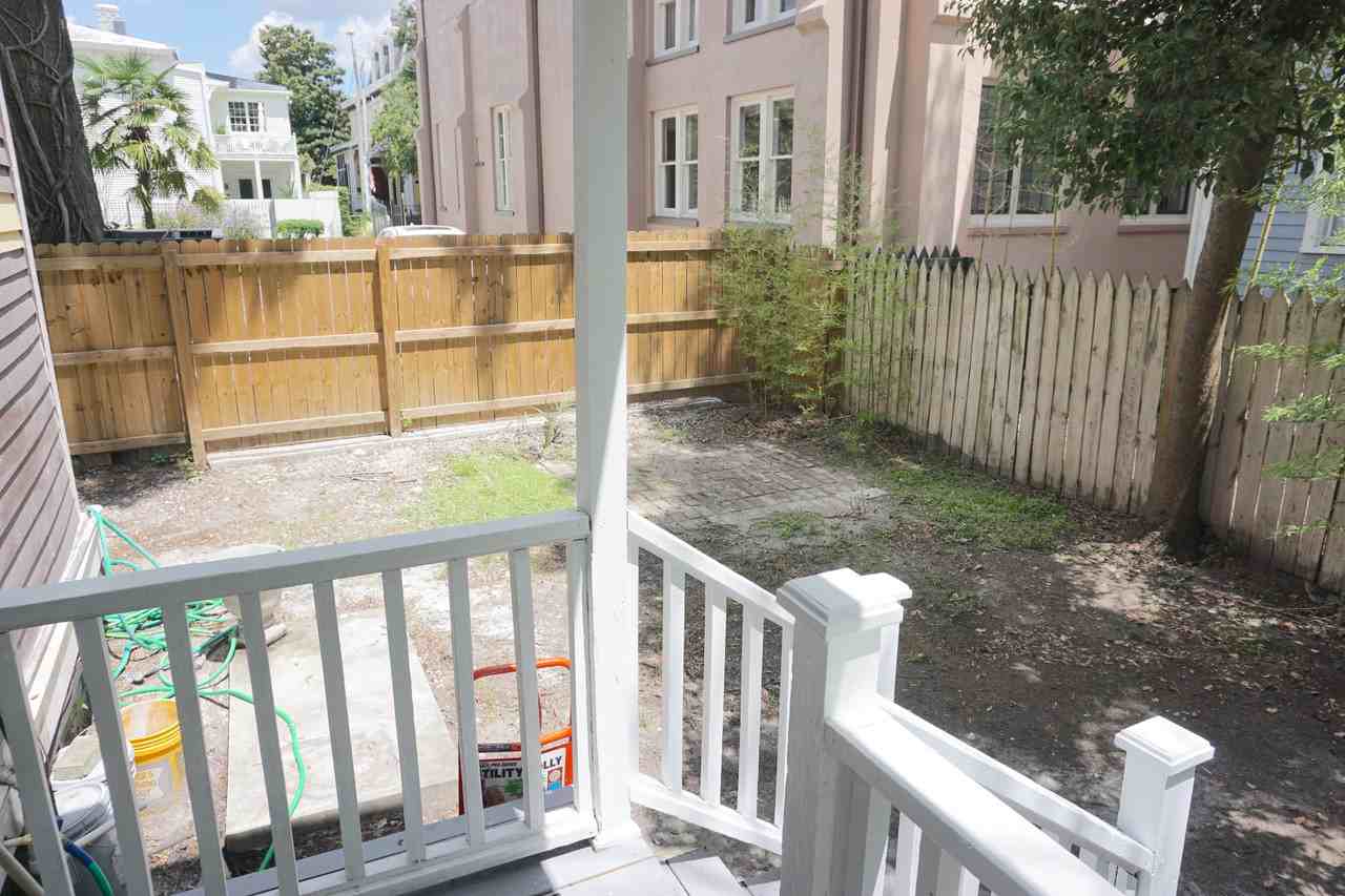 906 Barnard St - Photo 3 of 22