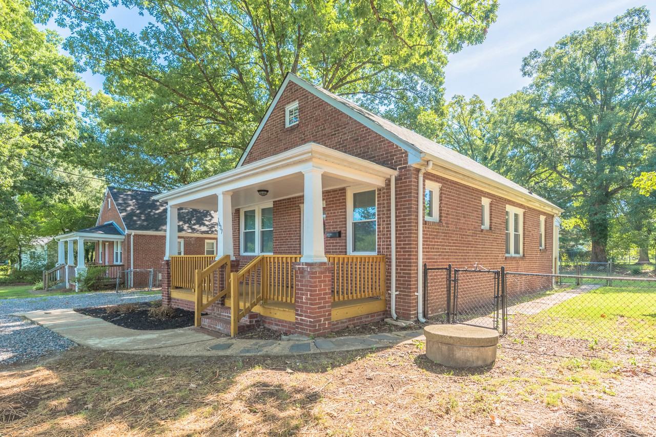1637 Hopkins Rd - Photo 3 of 30
