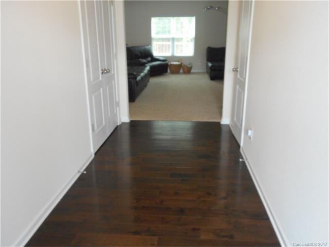 7043 Agava Ln - Photo 2 of 11