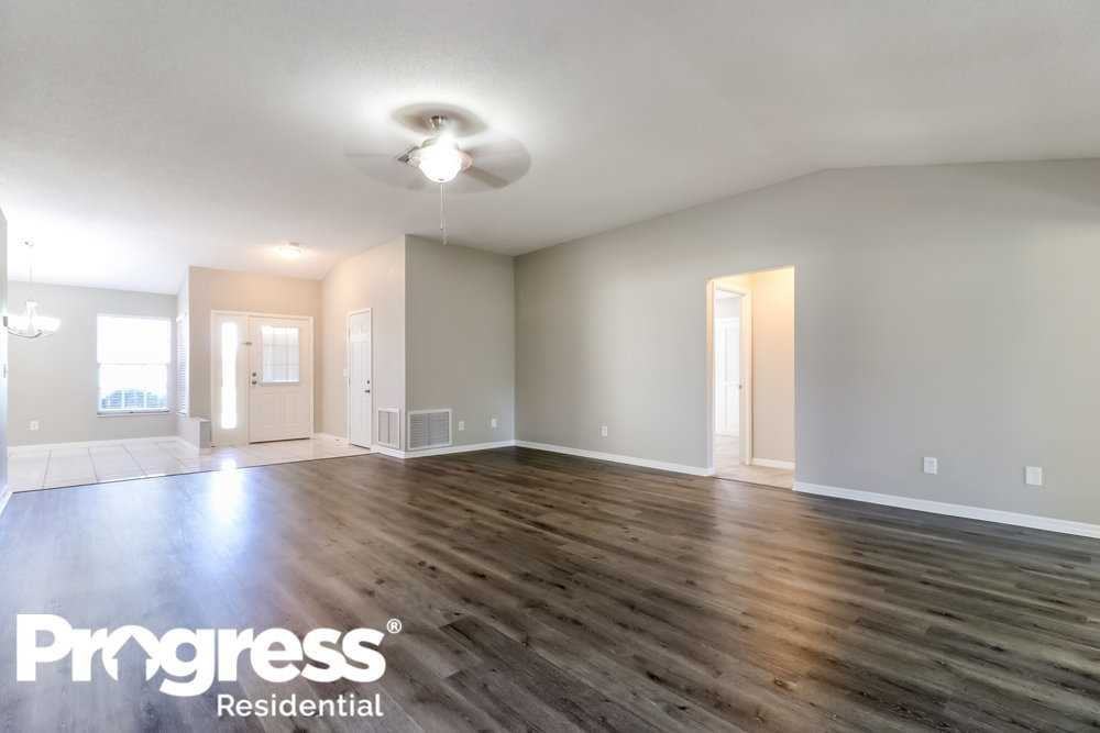 8012 Cameron Cay Ct - Photo 3 of 16