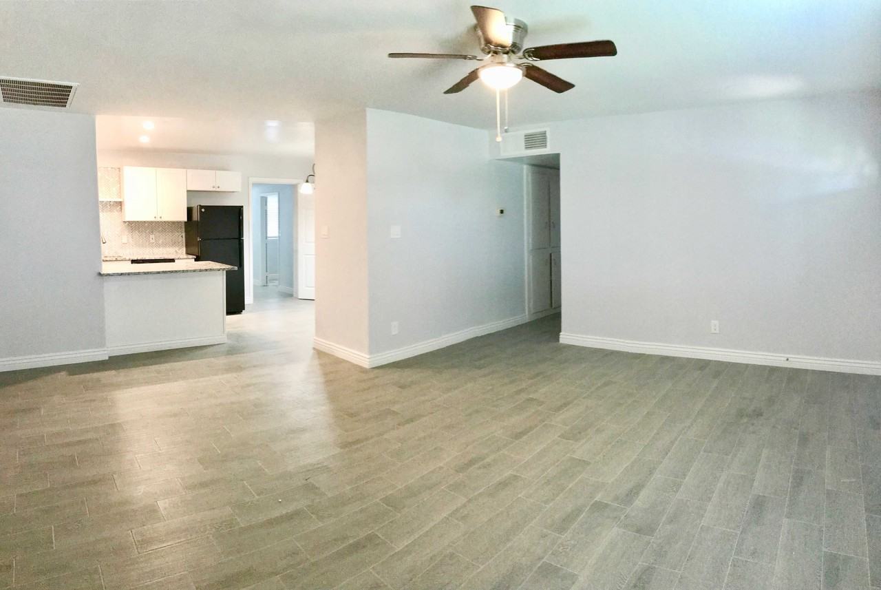 5611 N 34th Ave - Photo 2 of 8