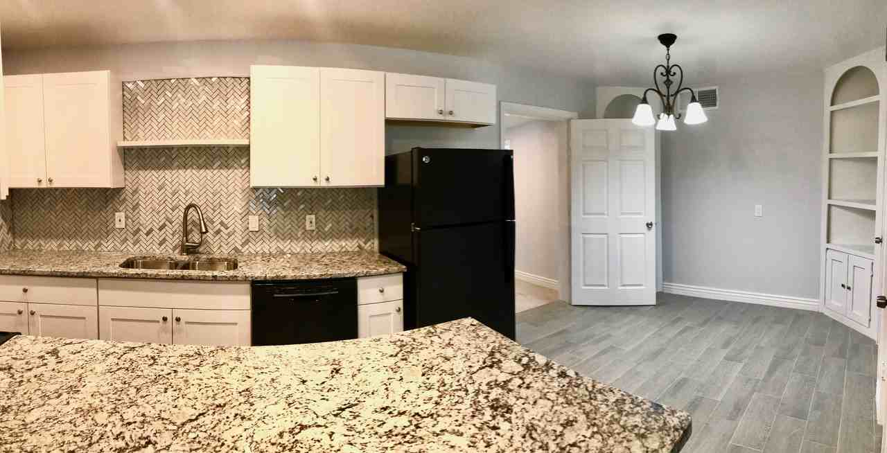 5611 N 34th Ave - Photo 3 of 8