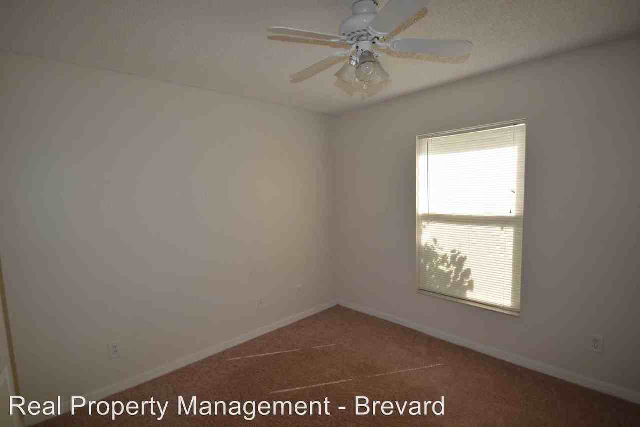 590 Wickham Lakes Drive - Photo 2 of 8