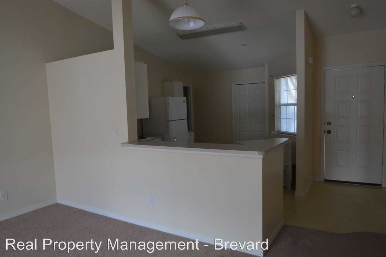 590 Wickham Lakes Drive - Photo 3 of 8