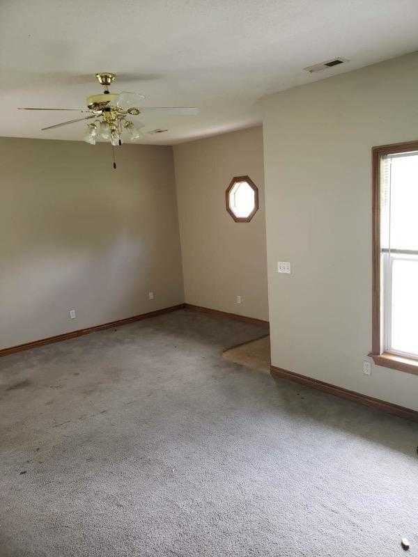 21551 S Peculiar Dr - Photo 2 of 6