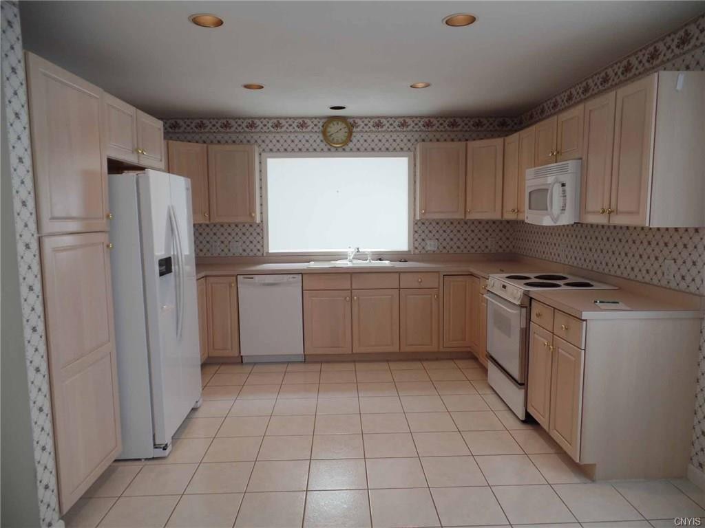 6 Danberry Road - Photo 2 of 24