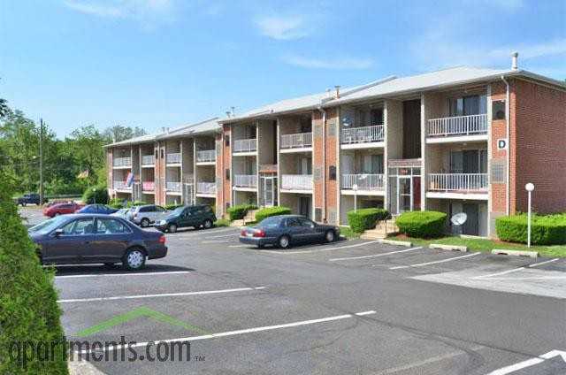 Somerton Court Apartments - Photo 3 of 7