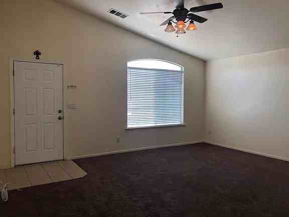 3124 Northhill St - Photo 3 of 9