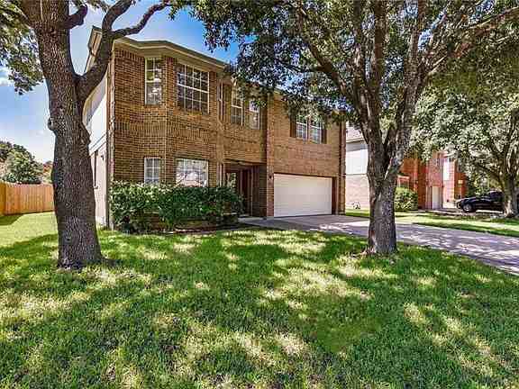 9111 Brimstone Ln - Photo 2 of 15