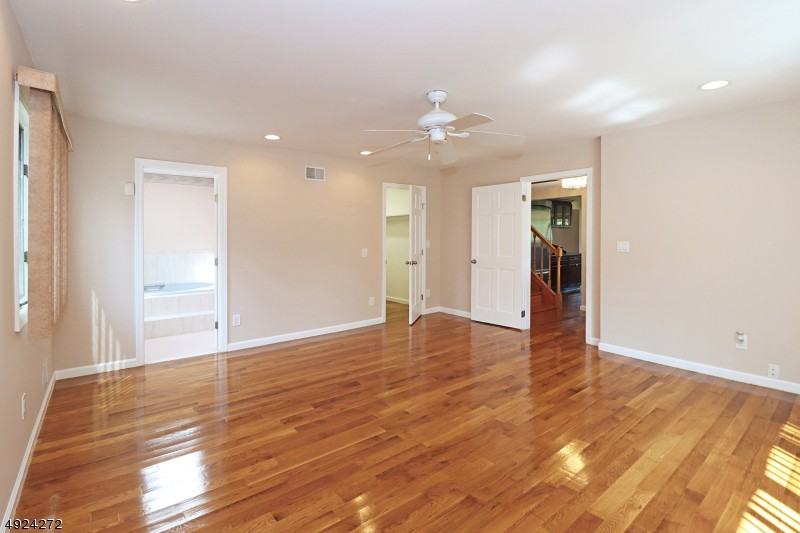 53 E Madison Ave - Photo 3 of 25