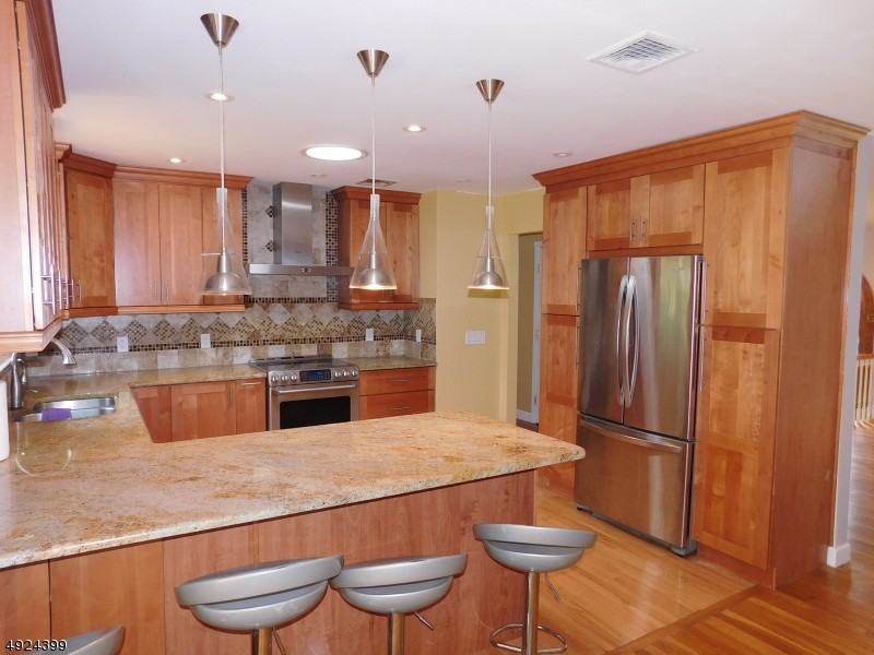 4 Bubbling Brook Rd - Photo 3 of 24