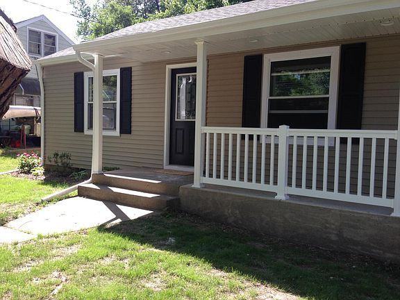 605 Spring St - Photo 3 of 12