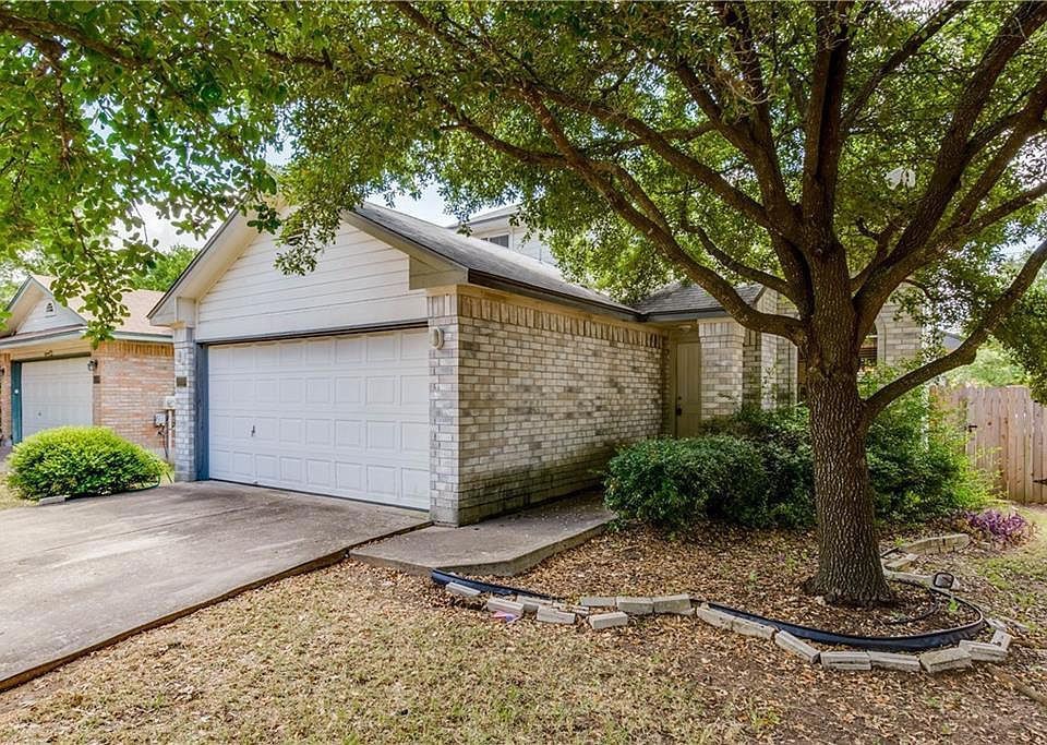 13505 Dulles Ave - Photo 2 of 23