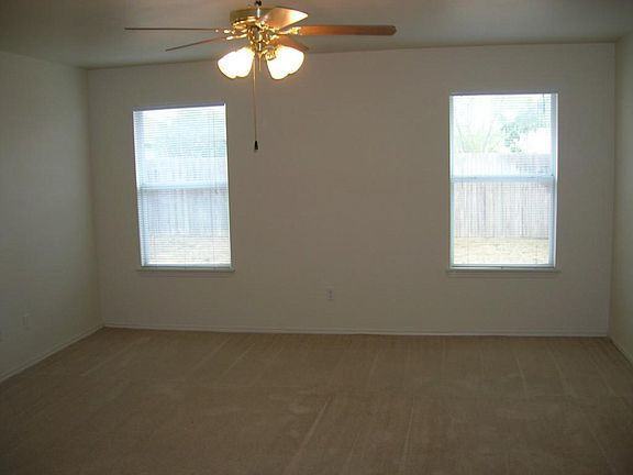 3303 Caleb Dr - Photo 3 of 15