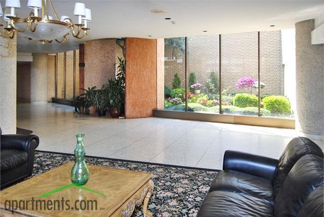 Executive Towers at Lido - Photo 3 of 20