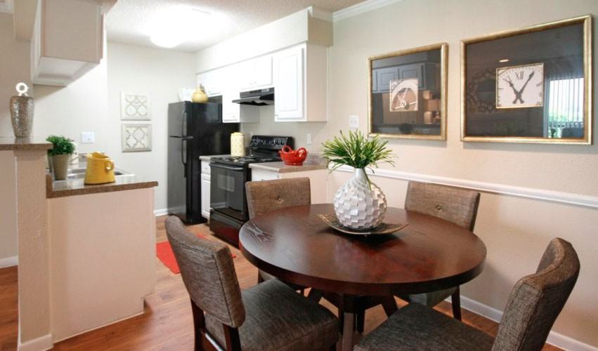 The Glen at Highpoint - Photo 6 of 76