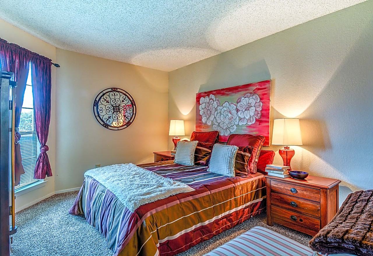 The Glen - Photo 6 of 60